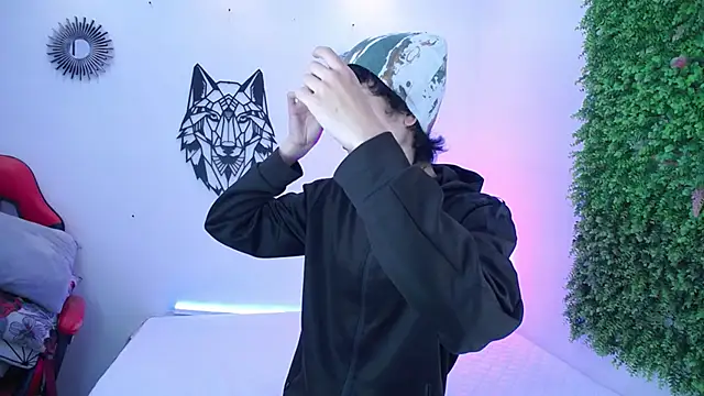 Snapshot of Emo_Boy_ chatting on 3, 12, 2025 Emo Boy online show from 3, 12, 2025