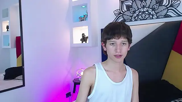 Snapshot of Emo_Boy_ chatting on 3, 2, 2026 Emo Boy online show from 3, 2, 2026