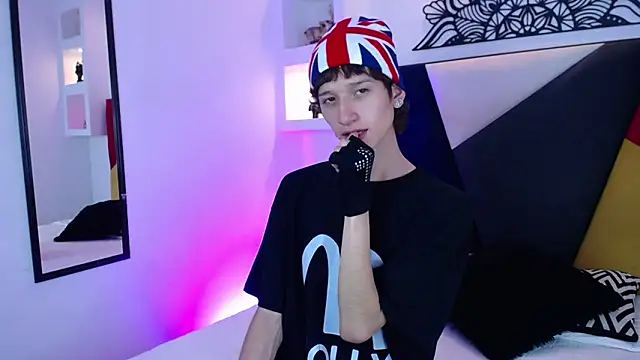 Snapshot of Emo_Boy_ chatting on 5, 2, 2026 Emo Boy online show from 5, 2, 2026