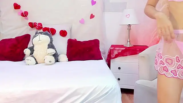 Snapshot of Sara_Collinss_ chatting on 14, 2, 2026 Sara Collinss online show from 14, 2, 2026