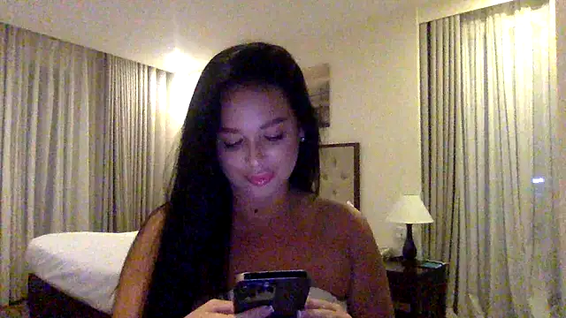 Snapshot of Fayronna chatting on 6, 2, 2026 Fayronna online show from 6, 2, 2026