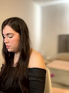 Isabella LaRue online show from 9, 1, 2026