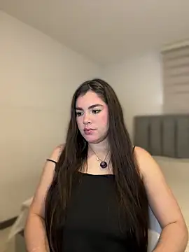 Isabella LaRue online show from 28, 4, 2026