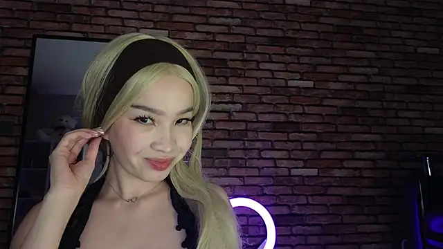 saya li1 online show from 5, 12, 2025