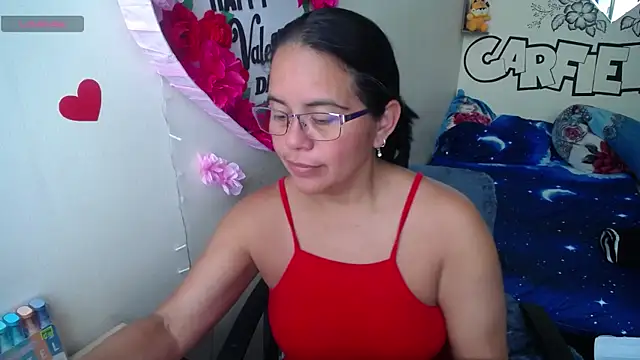 Snapshot of Miss__kendra_ chatting on 9, 5, 2026 Miss kendra online show from 9, 5, 2026