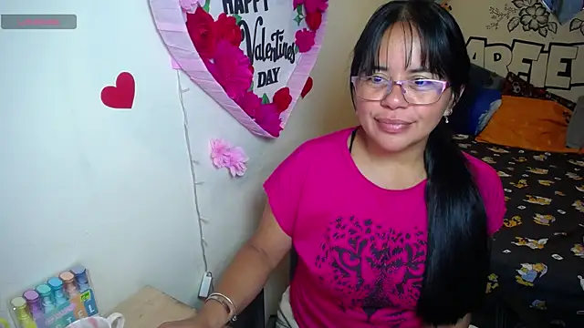 Snapshot of Miss__kendra_ chatting on 14, 5, 2026 Miss kendra online show from 14, 5, 2026
