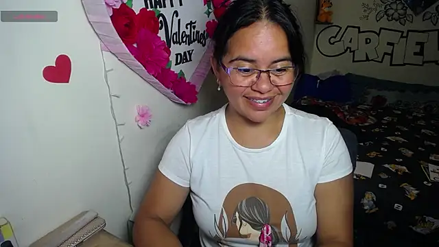 Snapshot of Miss__kendra_ chatting on 17, 6, 2026 Miss kendra online show from 17, 6, 2026