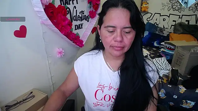Snapshot of Miss__kendra_ chatting on 8, 7, 2026 Miss kendra online show from 8, 7, 2026