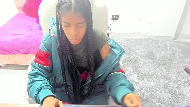 thianahorny online show from 24, 11, 2025