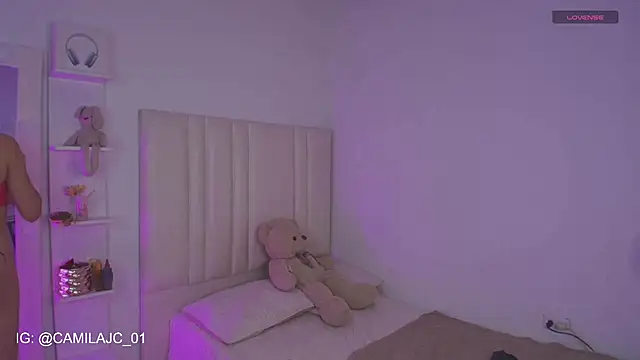 Snapshot of KIMMIE_01 chatting on 28, 2, 2026 KIMMIE 01 online show from 28, 2, 2026