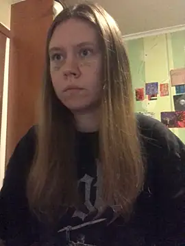 Snapshot of LunaVirelle chatting on 26, 10, 2025 LunaVirelle online show from 26, 10, 2025