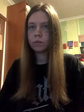 LunaVirelle online show from 17, 11, 2025