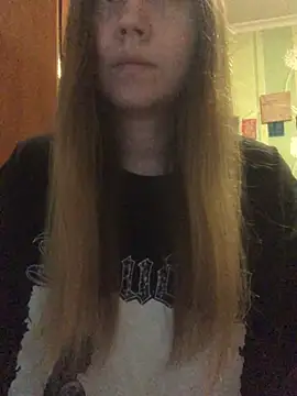 Snapshot of LunaVirelle chatting on 5, 7, 2026 LunaVirelle online show from 5, 7, 2026