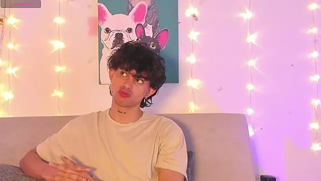 Snapshot of lua_boy chatting on 19, 5, 2026 lua boy online show from 19, 5, 2026