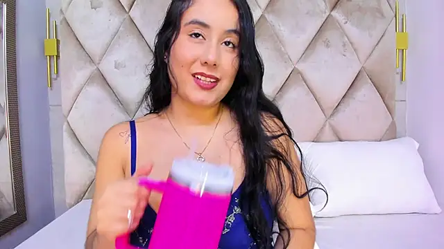 Snapshot of GabyParker_ chatting on 18, 4, 2026 GabyParker online show from 18, 4, 2026