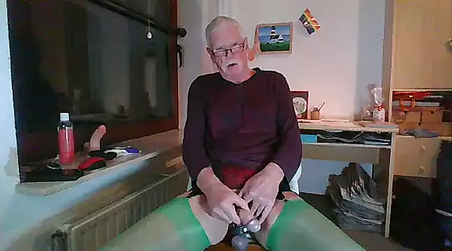 super-snoopy online show from 23, 12, 2024