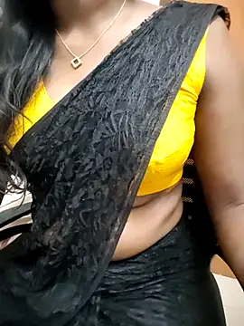Snapshot of Tamilmallu-duskygirl03 chatting on 18, 4, 2026 Tamilmallu-duskygirl03 online show from 18, 4, 2026