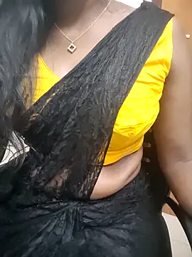 Snapshot of Tamilmallu-duskygirl03 chatting on 29, 4, 2026 Tamilmallu-duskygirl03 online show from 29, 4, 2026