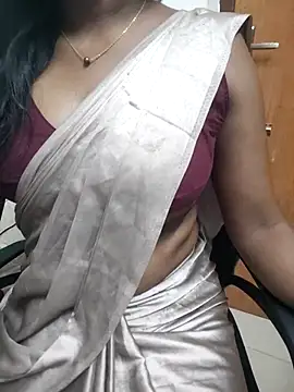 Snapshot of Tamilmallu-duskygirl03 chatting on 16, 5, 2026 Tamilmallu-duskygirl03 online show from 16, 5, 2026