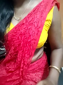 Snapshot of Tamilmallu-duskygirl03 chatting on 5, 6, 2026 Tamilmallu-duskygirl03 online show from 5, 6, 2026