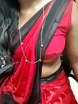 Snapshot of Tamilmallu-duskygirl03 chatting on 29, 6, 2026 Tamilmallu-duskygirl03 online show from 29, 6, 2026