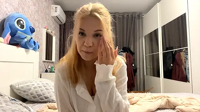 Snapshot of Randa_babygirl chatting on 23, 10, 2025 Randa babygirl online show from 23, 10, 2025