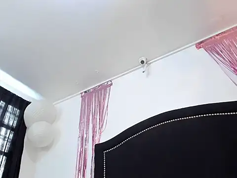 Snapshot of Nezuko__tanyi chatting on 8, 10, 2025 Nezuko  tanyi online show from 8, 10, 2025