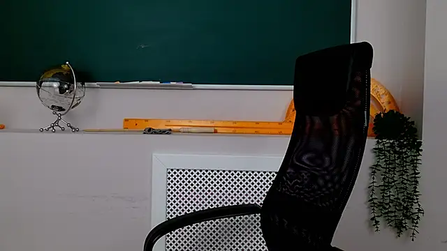 ClaireMathis online show from 13, 1, 2026