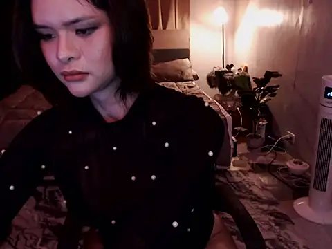 Snapshot of tyra_lurer chatting on 19, 7, 2026 tyra lurer online show from 19, 7, 2026