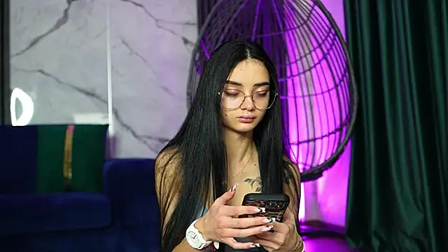 RachelRavee online show from 25, 10, 2025