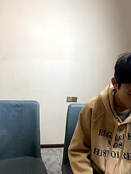 KK-cuteboy online show from 6, 11, 2025