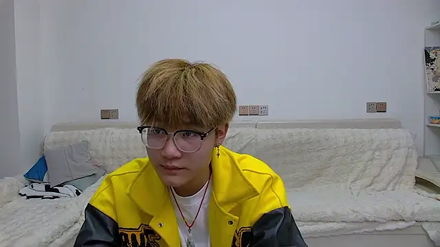 KK-cuteboy online show from 18, 2, 2026