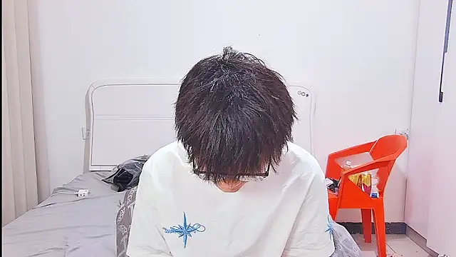 KK-cuteboy online show from 19, 6, 2026
