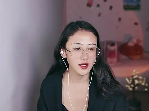 Snapshot of Queena_ chatting on 8, 1, 2026 Queena online show from 8, 1, 2026