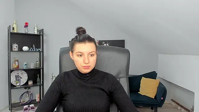 BettyJamess online show from 16, 12, 2025