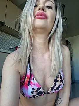 BritanyVegas online show from 24, 11, 2025