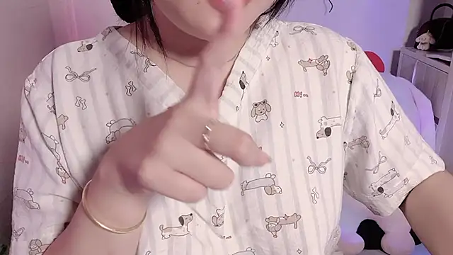 Snapshot of BeChinh_Lee chatting on 12, 6, 2026 BeChinh Lee online show from 12, 6, 2026