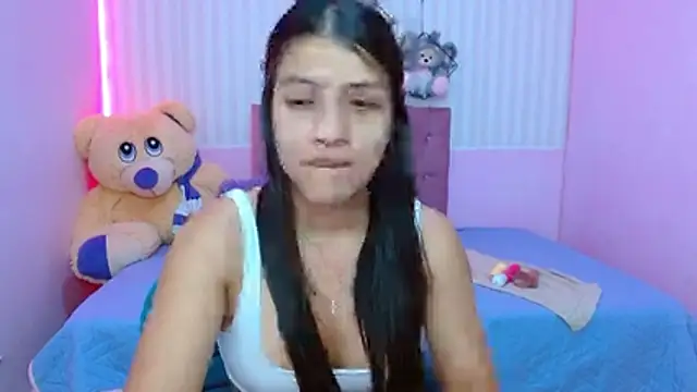 zara cute online show from 14, 12, 2025