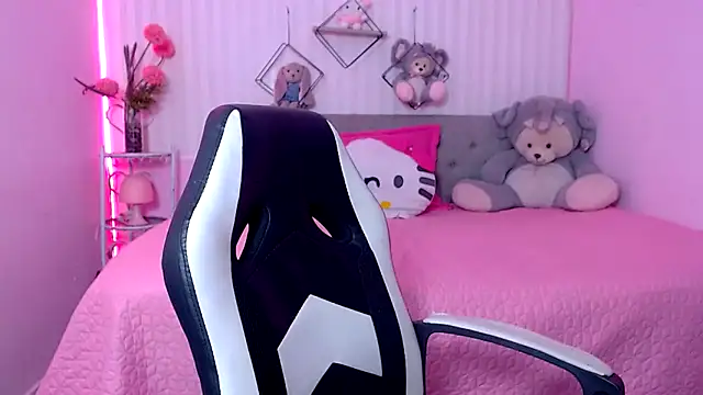 zara cute online show from 16, 4, 2026