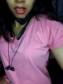 Snapshot of Royal_Shona chatting on 20, 10, 2025 Royal Shona online show from 20, 10, 2025