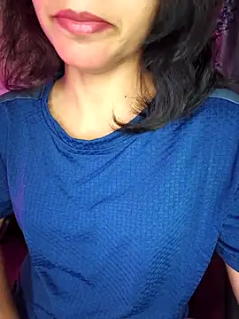 Snapshot of Royal_Shona chatting on 14, 11, 2025 Royal Shona online show from 14, 11, 2025