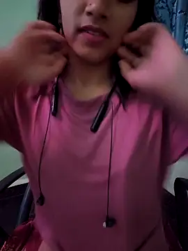 Snapshot of Royal_Shona chatting on 28, 11, 2025 Royal Shona online show from 28, 11, 2025