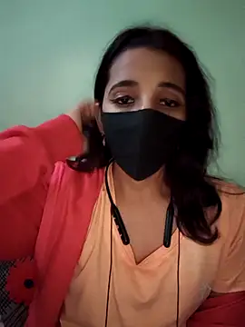 Snapshot of Royal_Shona chatting on 4, 12, 2025 Royal Shona online show from 4, 12, 2025