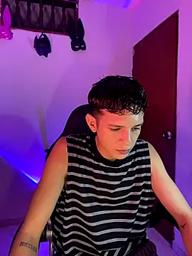 tylernova online show from 30, 10, 2025