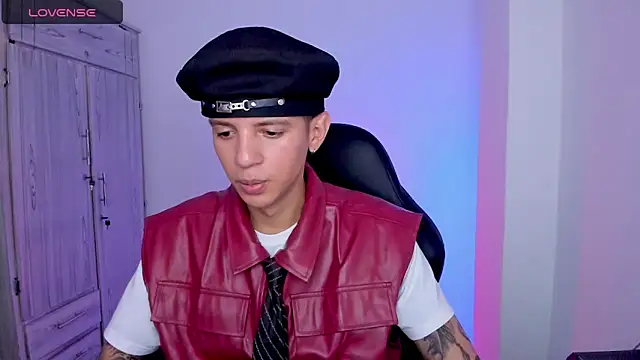 Snapshot of tylernova chatting on 18, 5, 2026 tylernova online show from 18, 5, 2026