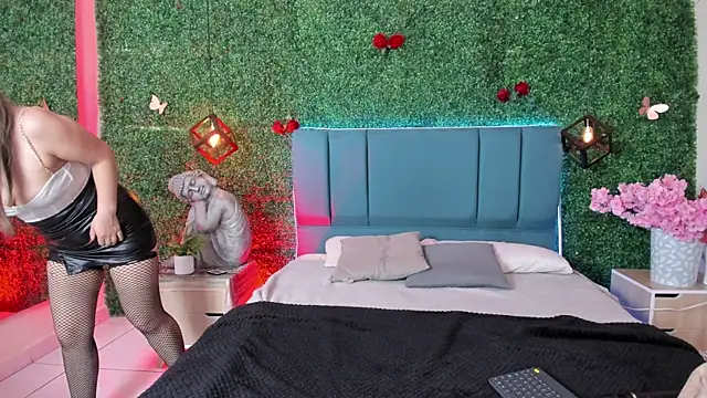Snapshot of Kiaraa88 chatting on 12, 6, 2026 Kiaraa88 online show from 12, 6, 2026