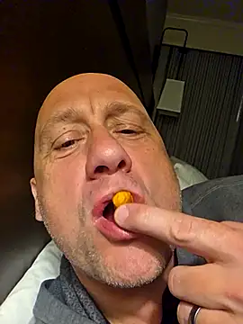 akstr8 online show from 27, 3, 2026