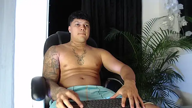 Snapshot of Boyhot_00 chatting on 2, 2, 2026 Boyhot 00 online show from 2, 2, 2026