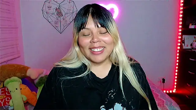 EllieMoonX online show from 20, 12, 2025