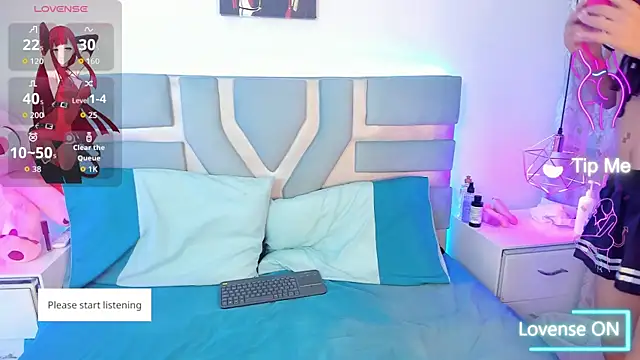 Nara Pink online show from 30, 10, 2025